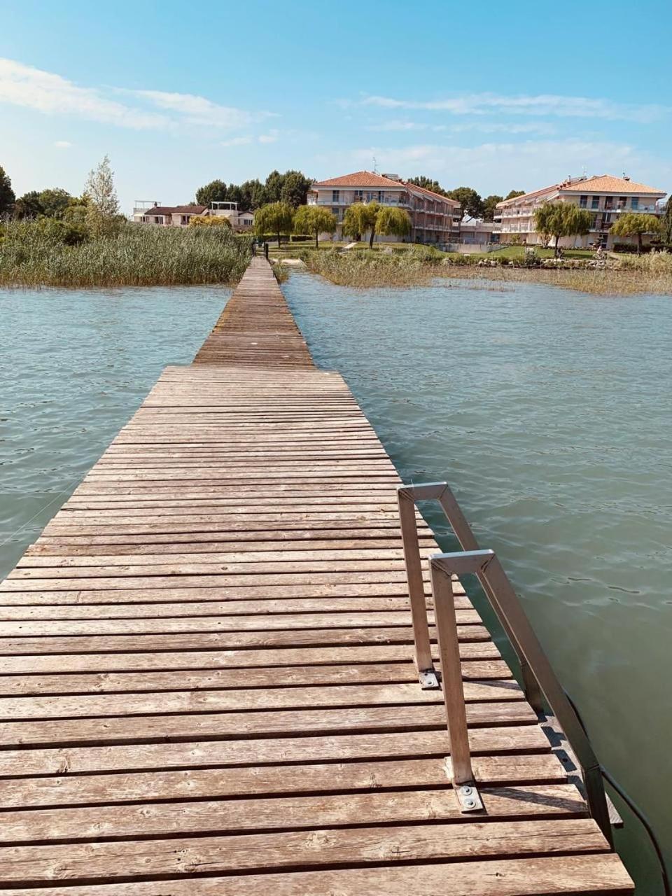 Seeblickwohnung Sirmione - Fronte Lago Mit Privatsteg 외부 사진